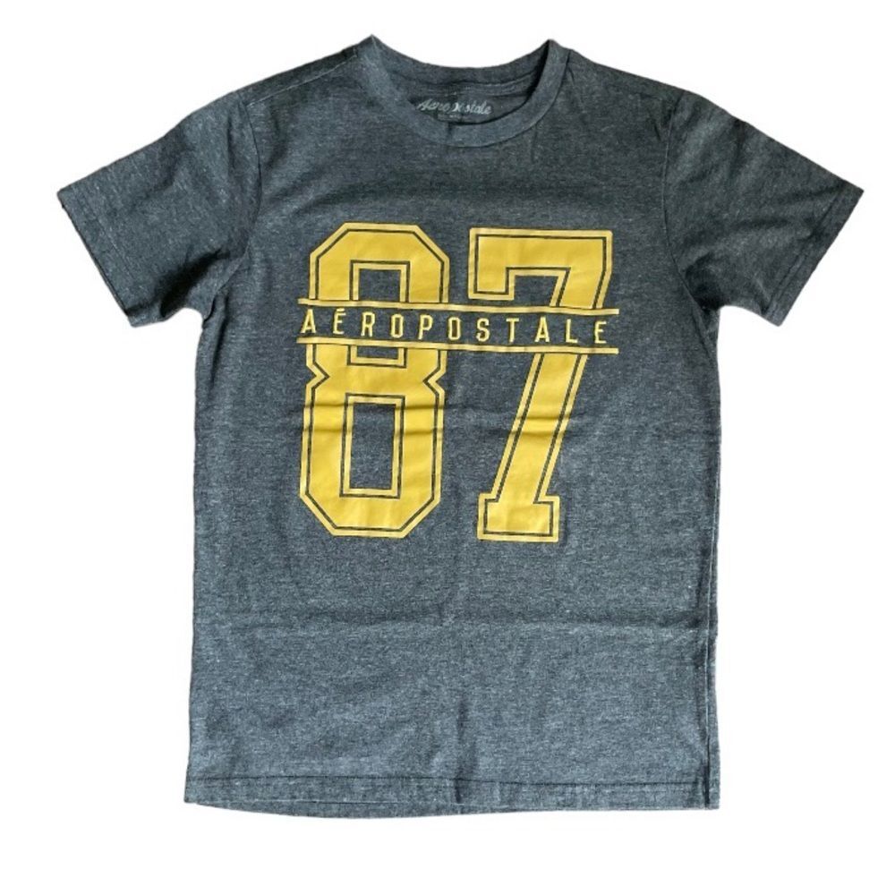 Aeropostale men’s t shirt size Small 
Gray and yellow shirt